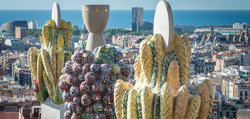 Detalles del arquitecto Gaudi en sus edificios